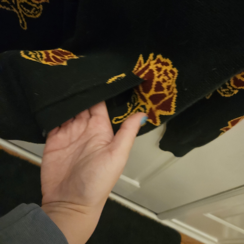 Vans Black Sweater with Orange Floral Design - Picture 4 of 10